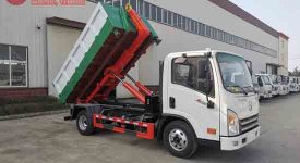 大運(yùn)藍(lán)牌勾臂式車(chē)