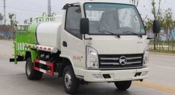東風凱馬綠化噴灑車
